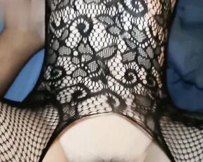 【精品国产】极品身材+翘挺豪乳+连体黑丝+无套抽插+后入顶操+翘臀骑乘+深喉口交=完美啪啪