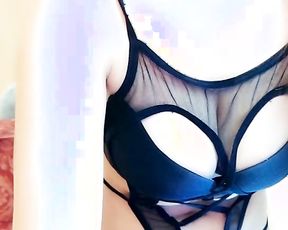 新晋女郎白虎妹制服诱惑身材傲人道具深入