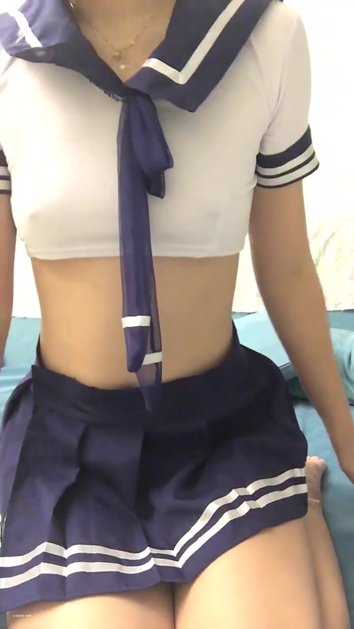 居家美少妇九浅小姐姐扮演清纯女学妹自慰 大阴唇的肥鲍鱼一张一合很是诱惑