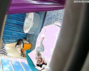 360摄像头最新超值珍藏《最新情侣主题酒店偷拍妹子被干到脚软》
